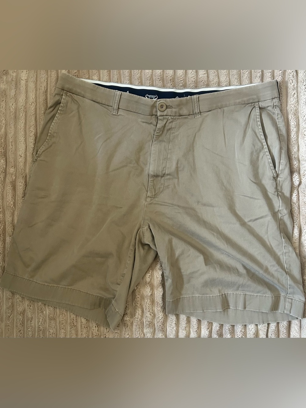 Men's Roundtree & Yorke Casuals Classic Olive Chino Shorts Size 40